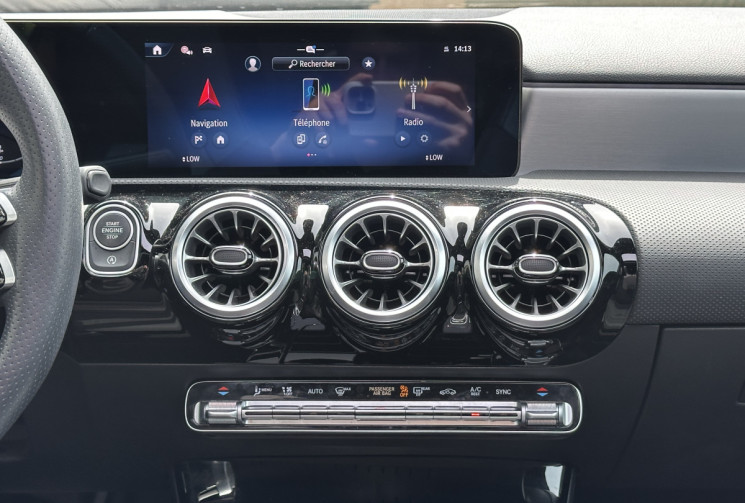 Mercedes Classe A 200 d 150 ch Star Edition / 1ière main / Prochain entretien inclus / Pano HUD