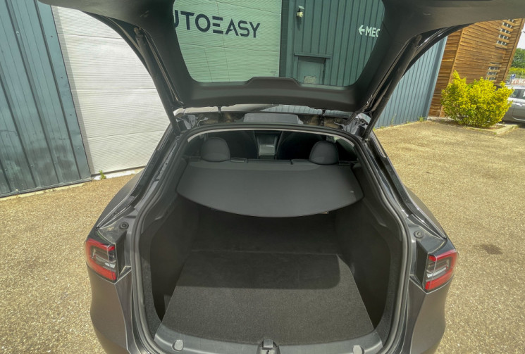 Tesla Model Y LONG RANGE AWD TVA RECUPERABLE