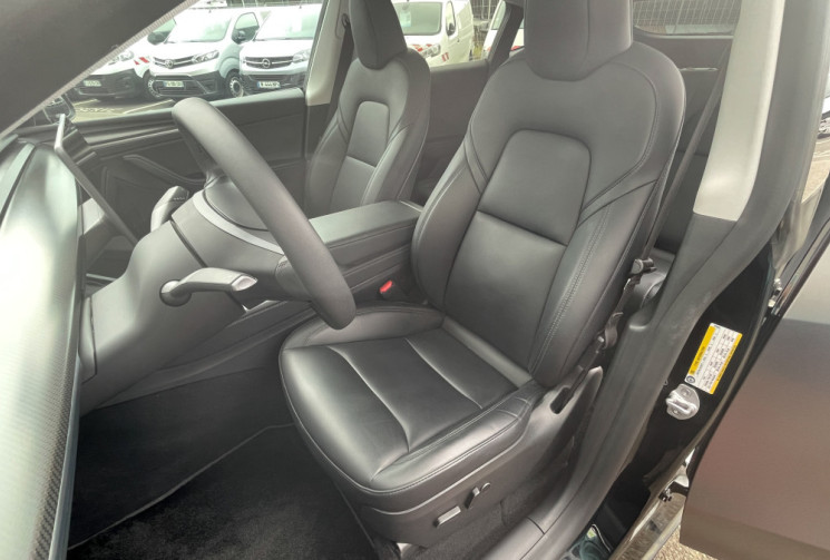 Tesla Model Y LONG RANGE AWD TVA RECUPERABLE