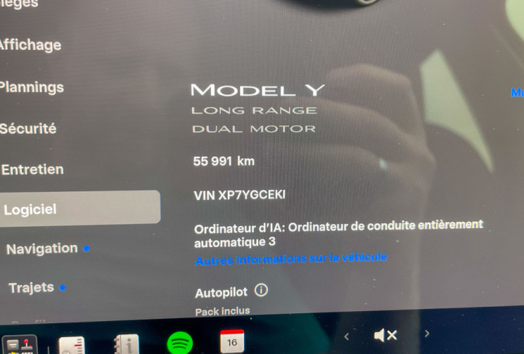 Tesla Model Y LONG RANGE AWD TVA RECUPERABLE