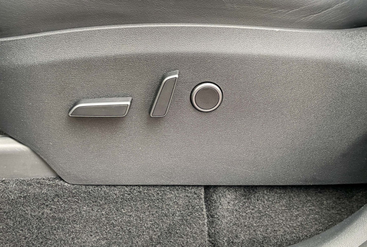 Tesla Model Y LONG RANGE AWD TVA RECUPERABLE