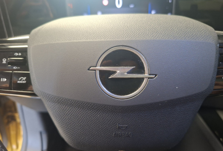Opel Astra 1.2 TURBO 130  ELEGANCE / 1 ER MAIN / ENTRETIEN A JOUR / TVA RECUPERABLE