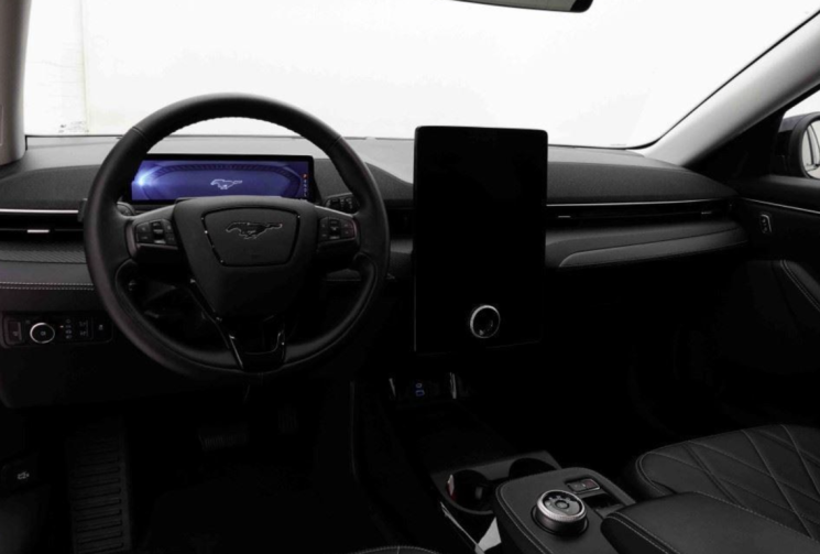 Ford MUSTANG Mach-E 72KWH