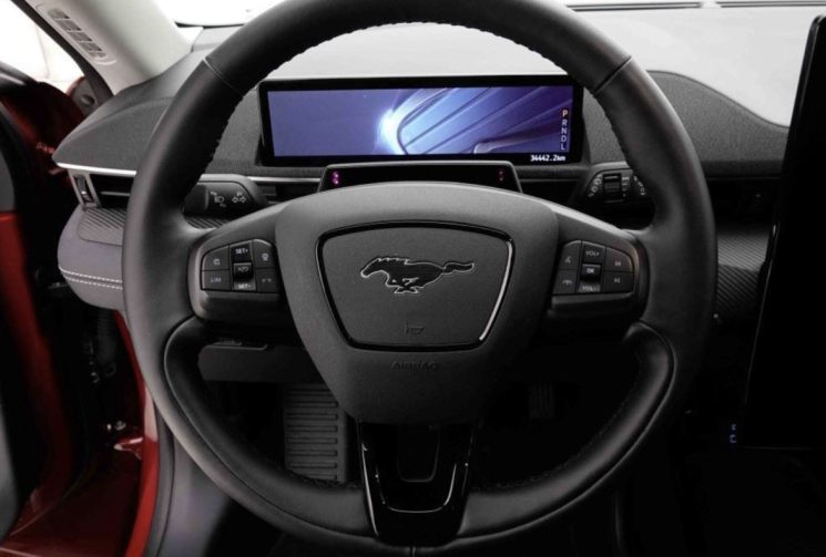 Ford MUSTANG Mach-E 72KWH