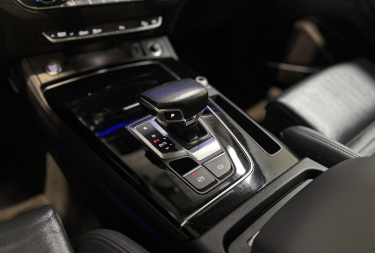 Audi Q5 40 TDI Mild Hybrid 204 ch Avus quattro S tronic 7 / révision à jour