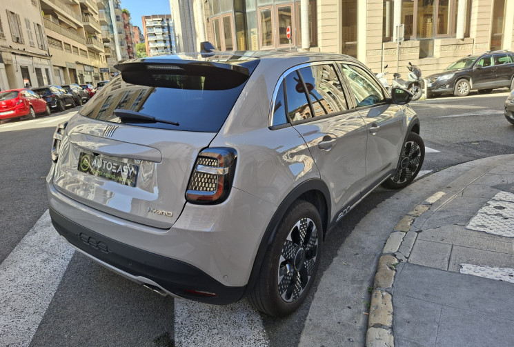 FIAT 600 1.2 Hybrid 136 La Prima DCT6 7600 KMS