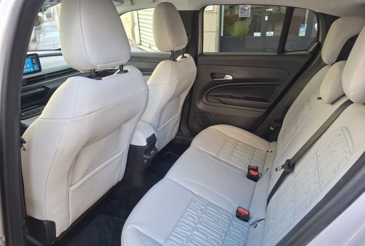 FIAT 600 1.2 Hybrid 136 La Prima DCT6 7600 KMS