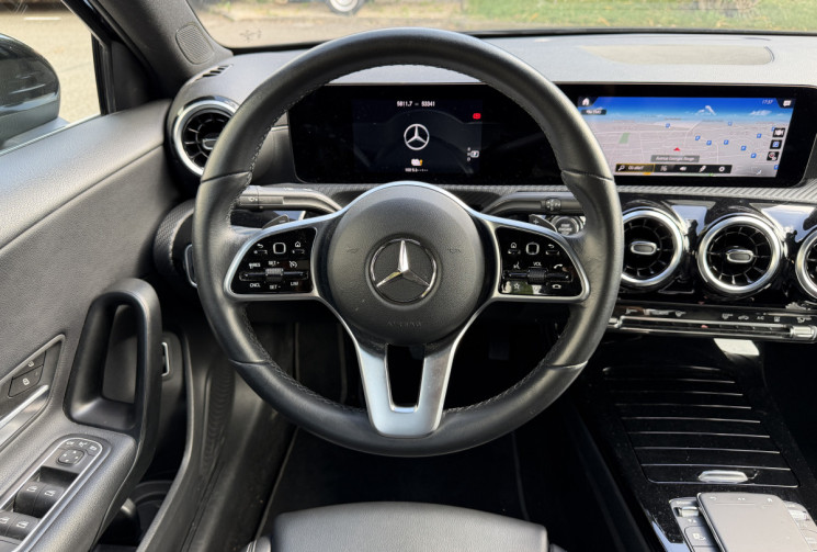 Mercedes CLASSE A BERLINE 250 e 160+102 ch Progressive Line 8G-DCT / 1ière main / Suivi MB