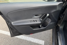 Mercedes CLASSE A BERLINE 250 e 160+102 ch Progressive Line 8G-DCT / 1ière main / Suivi MB