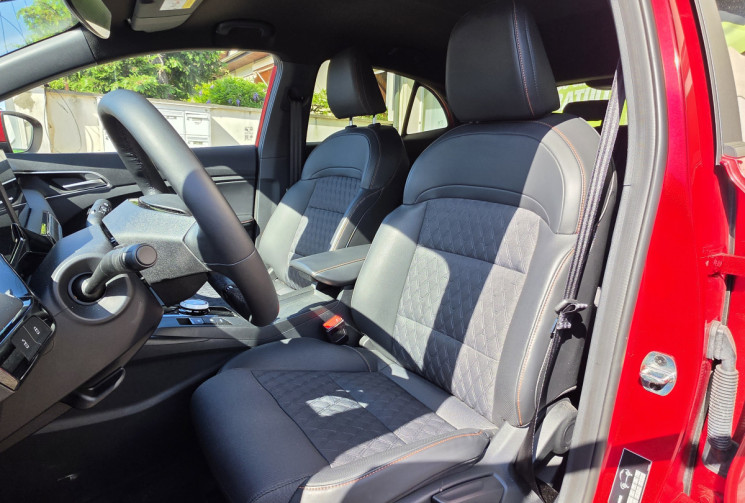 MG MG3 luxury hybrid+ 195 ch