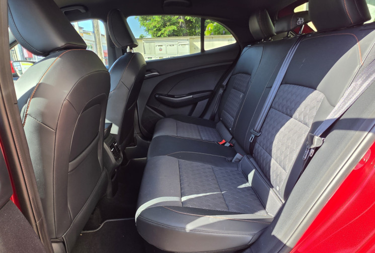 MG MG3 luxury hybrid+ 195 ch