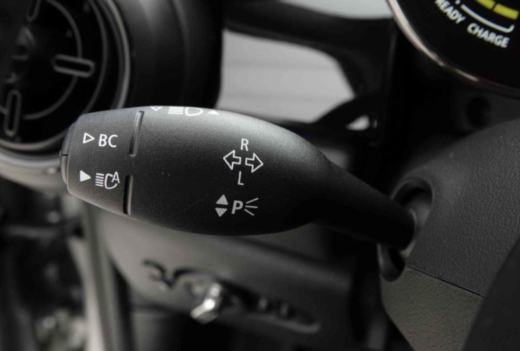 Mini Cooper SE 28.9 KWH 184 ESSENTIAL