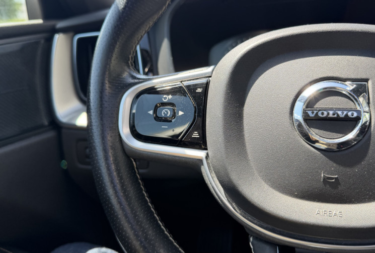 Volvo XC60 T8 Twin Engine 303+87 ch R-Design Geartronic 8