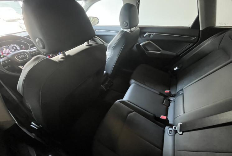 Audi Q3 35 TFSI 150 ch S tronic 7 Avus / 1°main / Historique AUDI
