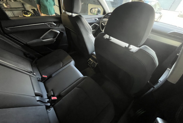 Audi Q3 35 TFSI 150 ch S tronic 7 Avus / 1°main / Historique AUDI