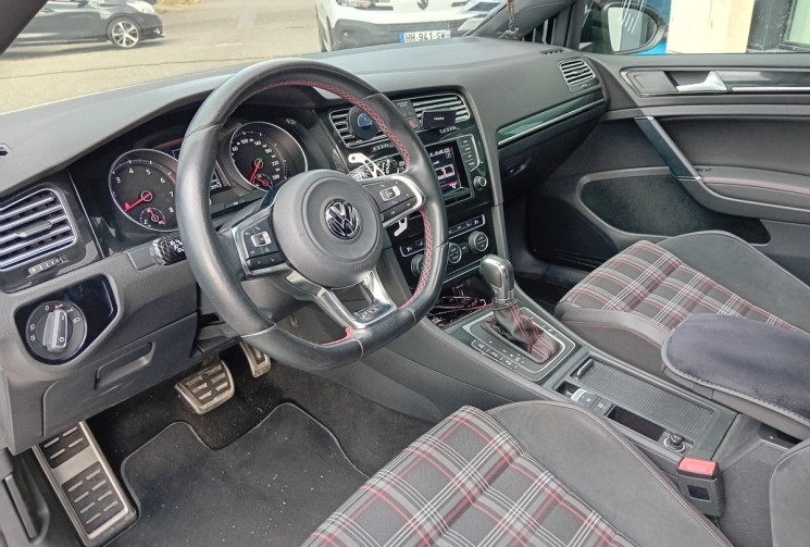 Volkswagen Golf 2.0 TSI 220 ch GTI DSG6 5p - Toit Ouvrant - Sièges chauffants -