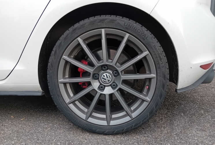 Volkswagen Golf 2.0 TSI 220 ch GTI DSG6 5p - Toit Ouvrant - Sièges chauffants -