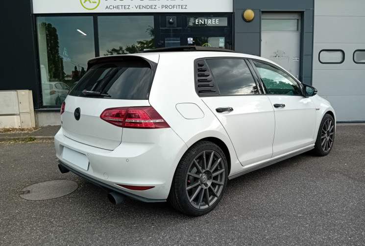 Volkswagen Golf 2.0 TSI 220 ch GTI DSG6 5p - Toit Ouvrant - Sièges chauffants -