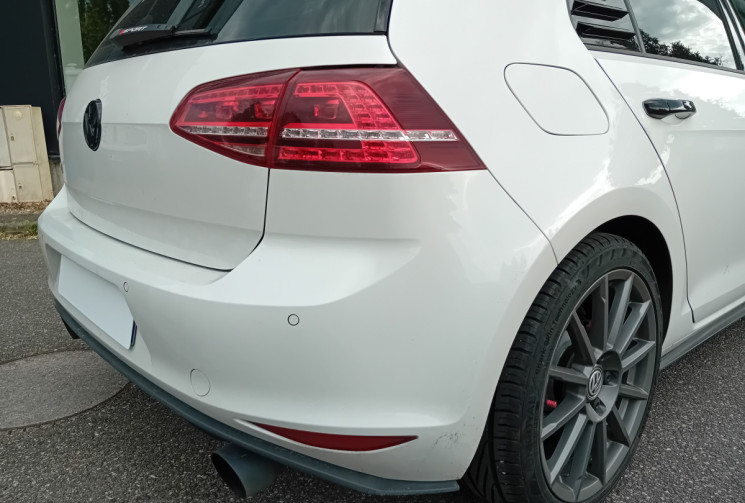 Volkswagen Golf 2.0 TSI 220 ch GTI DSG6 5p - Toit Ouvrant - Sièges chauffants -