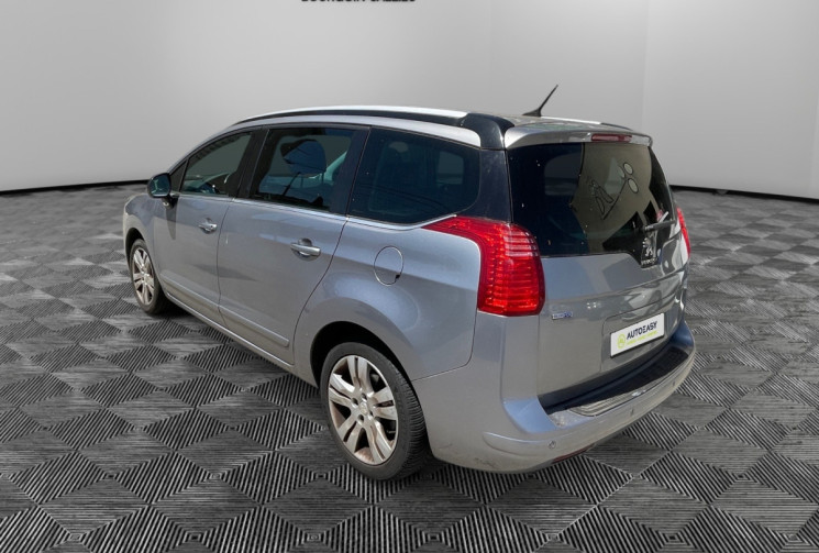 Peugeot 5008 1.6  BLUEHDI / 120 CH / BOITE AUTO / DISTRIB A JOUR