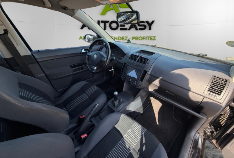 Volkswagen Polo IV 1.2 / 69 CH / CLIM 