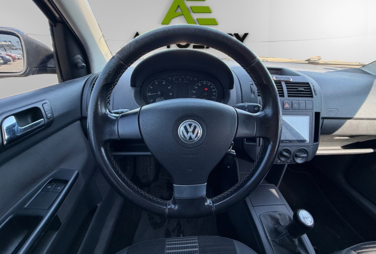 Volkswagen Polo IV 1.2 / 69 CH / CLIM 