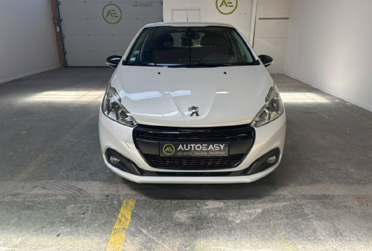 Peugeot 208 GT LINE  110cv / 1er MAIN / DISTRI OK / Entretiens sur factures OK