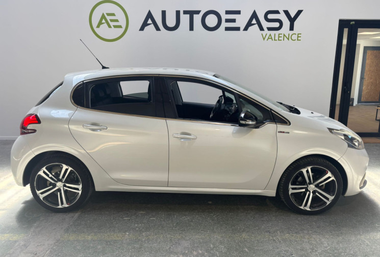 Peugeot 208 208 GT LINE  110cv / 1er MAIN / DISTRI OK / Full Entretien