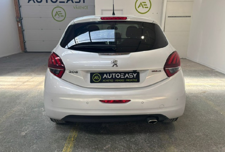 Peugeot 208 GT LINE  110cv / 1er MAIN / DISTRI OK / Entretiens sur factures OK