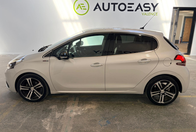 Peugeot 208 GT LINE  110cv / 1er MAIN / DISTRI OK / Entretiens sur factures OK