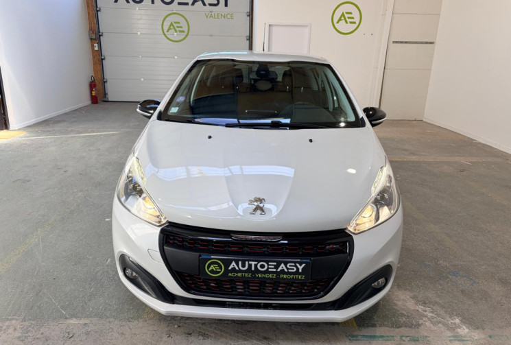 Peugeot 208 208 GT LINE  110cv / 1er MAIN / DISTRI OK / Full Entretien