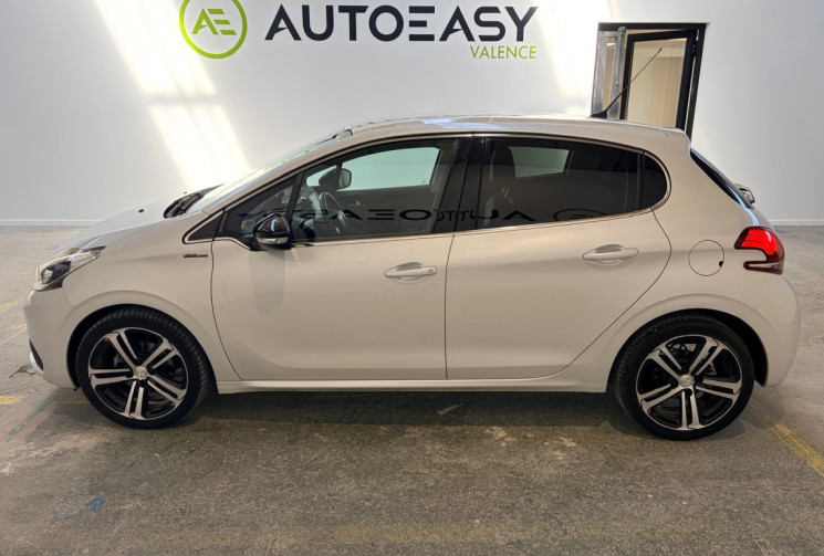 Peugeot 208 GT LINE  110cv / 1er MAIN / DISTRI OK / Entretiens sur factures OK