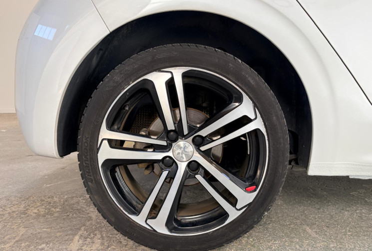 Peugeot 208 208 GT LINE  110cv / 1er MAIN / DISTRI OK / Full Entretien