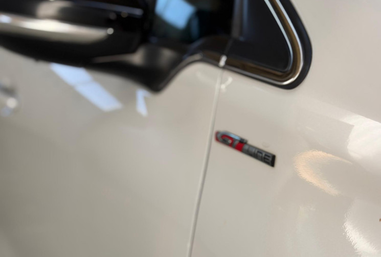 Peugeot 208 GT LINE  110cv / 1er MAIN / DISTRI OK / Entretiens sur factures OK