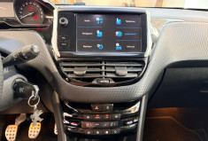 Peugeot 208 GT LINE  110cv / 1er MAIN / DISTRI OK / Entretiens sur factures OK