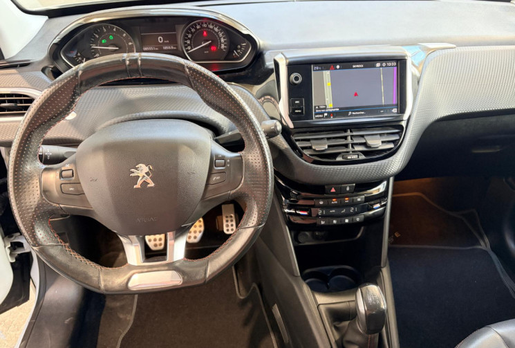 Peugeot 208 208 GT LINE  110cv / 1er MAIN / DISTRI OK / Full Entretien