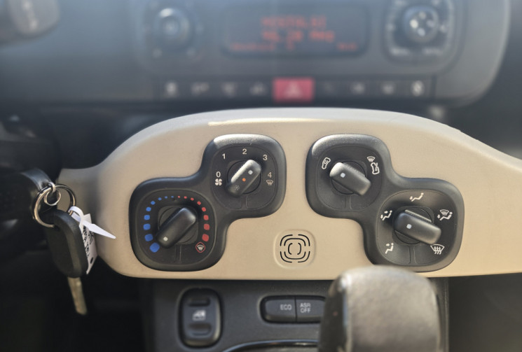 FIAT Panda  0.9 8v TwinAir 85ch S&S Lounge * Attelage