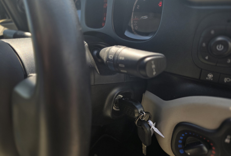 FIAT Panda  0.9 8v TwinAir 85ch S&S Lounge * Attelage