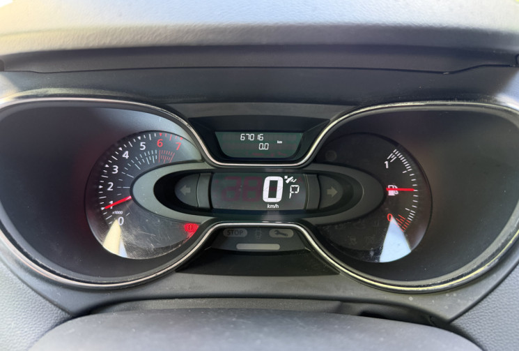 Renault Captur 1.2 TCE 120 INTENS EDC6 * FULL ENTRETIEN * ATTELAGE * GARANTIE