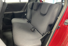 Toyota Yaris 100 VVT-I CONFORT / 1er main