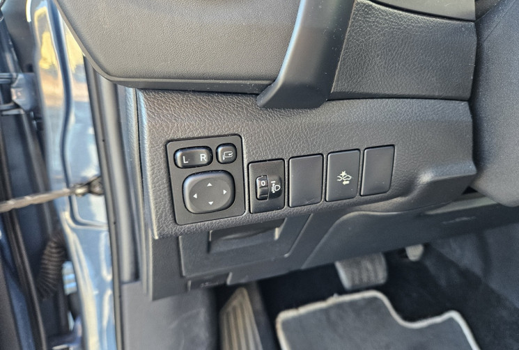 Toyota AURIS II PH2 1.8 HSD 136 DESIGN