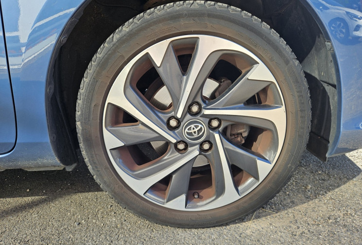 Toyota AURIS II PH2 1.8 HSD 136 DESIGN