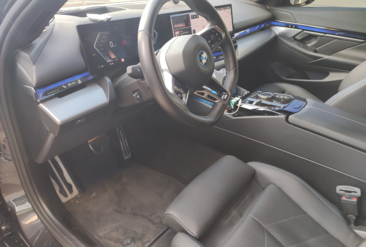 BMW Série 5 I5 G60 eDrive40 340 ch M Sport Edition / TVA RECUPERABLE / 94,4 %