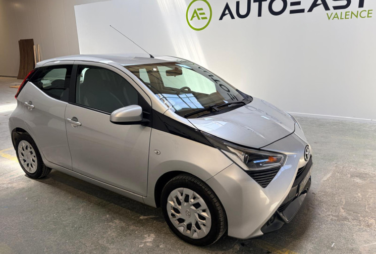 Toyota Aygo 2 - X PLAY -1.0 VVT-i 72 cv, boite auto/Camera 