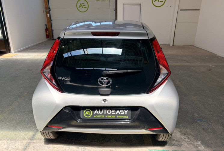 Toyota Aygo 2 - X PLAY -1.0 VVT-i 72 cv, boite auto/Camera 