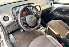 Toyota Aygo 2 - X PLAY -1.0 VVT-i 72 cv, boite auto/Camera 