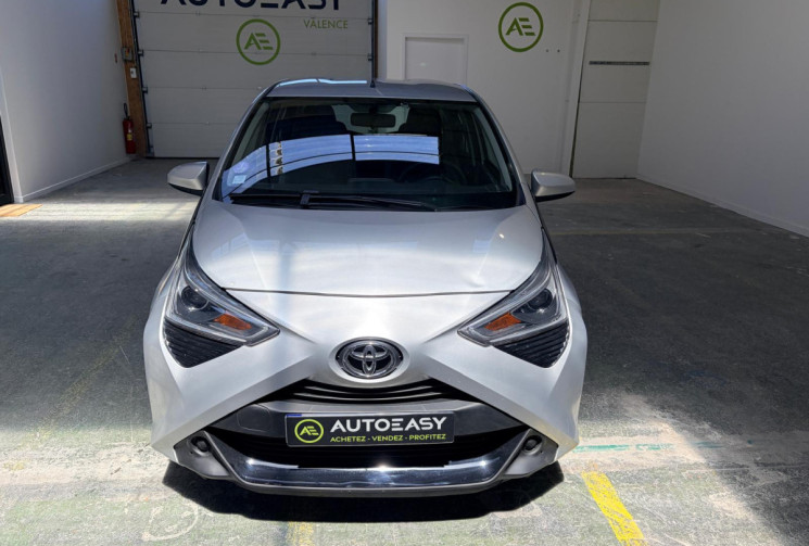 Toyota Aygo 2 - X PLAY -1.0 VVT-i 72 cv, boite auto/Camera 