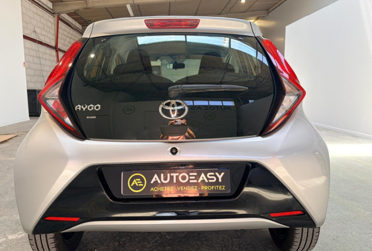 Toyota Aygo 2 - X PLAY -1.0 VVT-i 72 cv, boite auto/Camera 