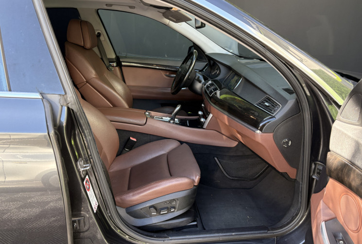 BMW Série 5  GT 530D SPORT DESIGN