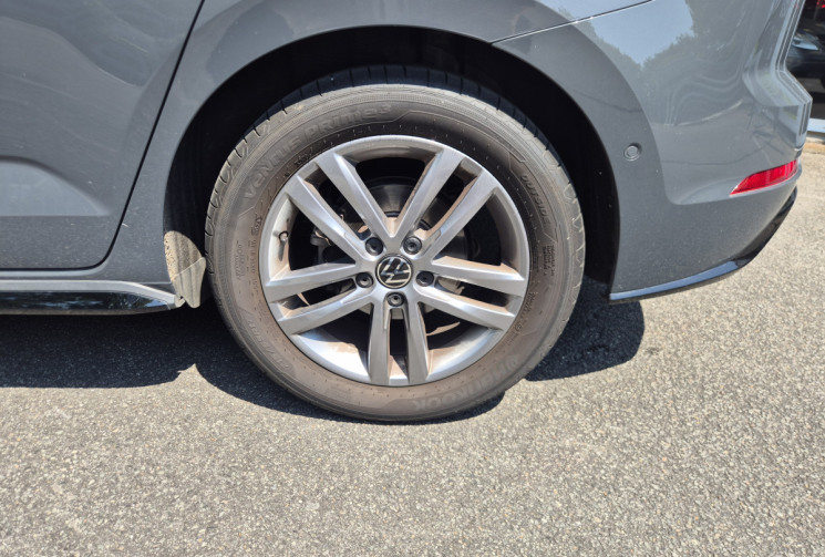 Volkswagen Touran 1.5 TSI 150 R-Line 7 places BVA